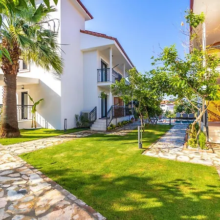 Elizya Boutique Hotel *